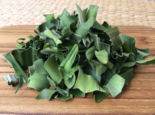 Pandan leaves tea